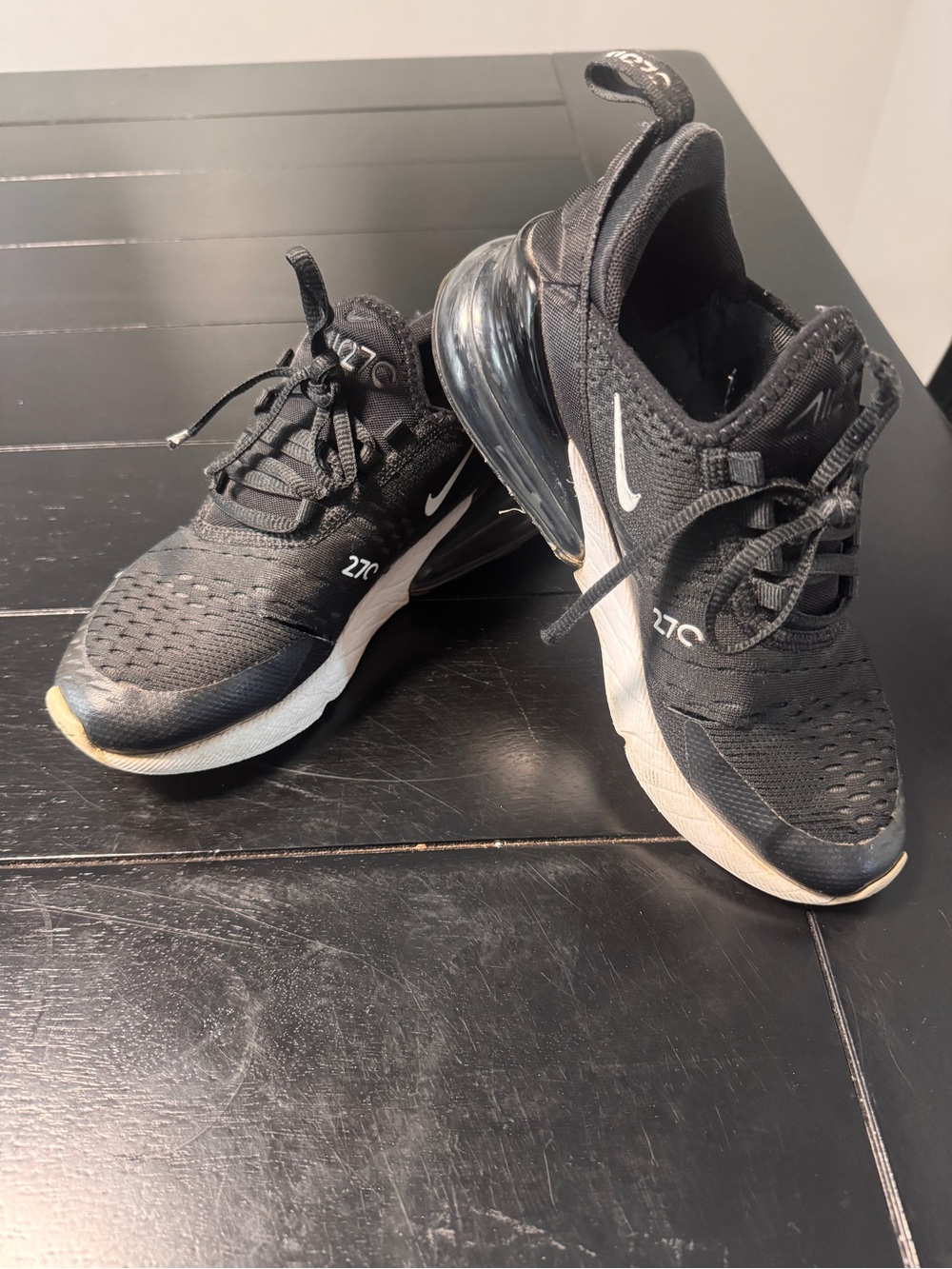 Nike Air Max 270 Big Kids 4.5 Black Low-Top Athletic Sneakers